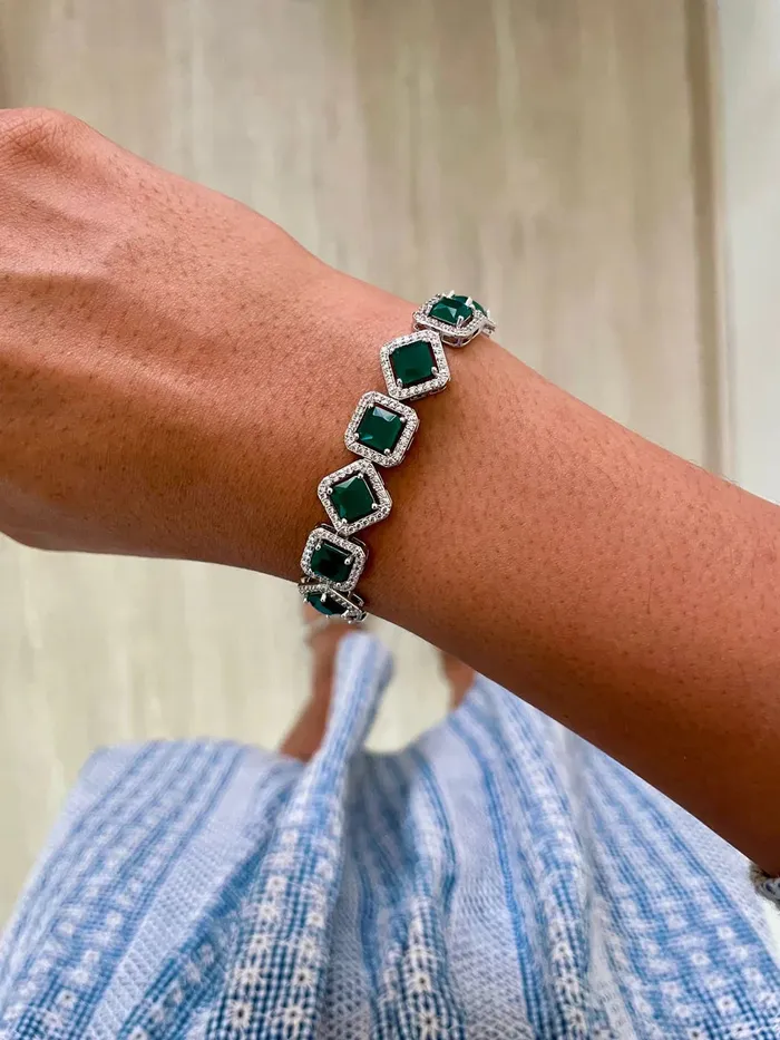Necklaces 3 Layer Dimonte Emerald Tear Drop Necklace Set PRERTO ECOMMERCE PRIVATE LIMITED