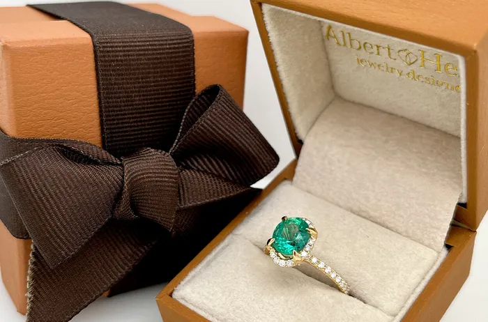 Albert Hern Ring 18kt Gold Round Emerald Diamonds Rings Albert Hern Ring 18kt Gold Round Emerald Diamonds Rings